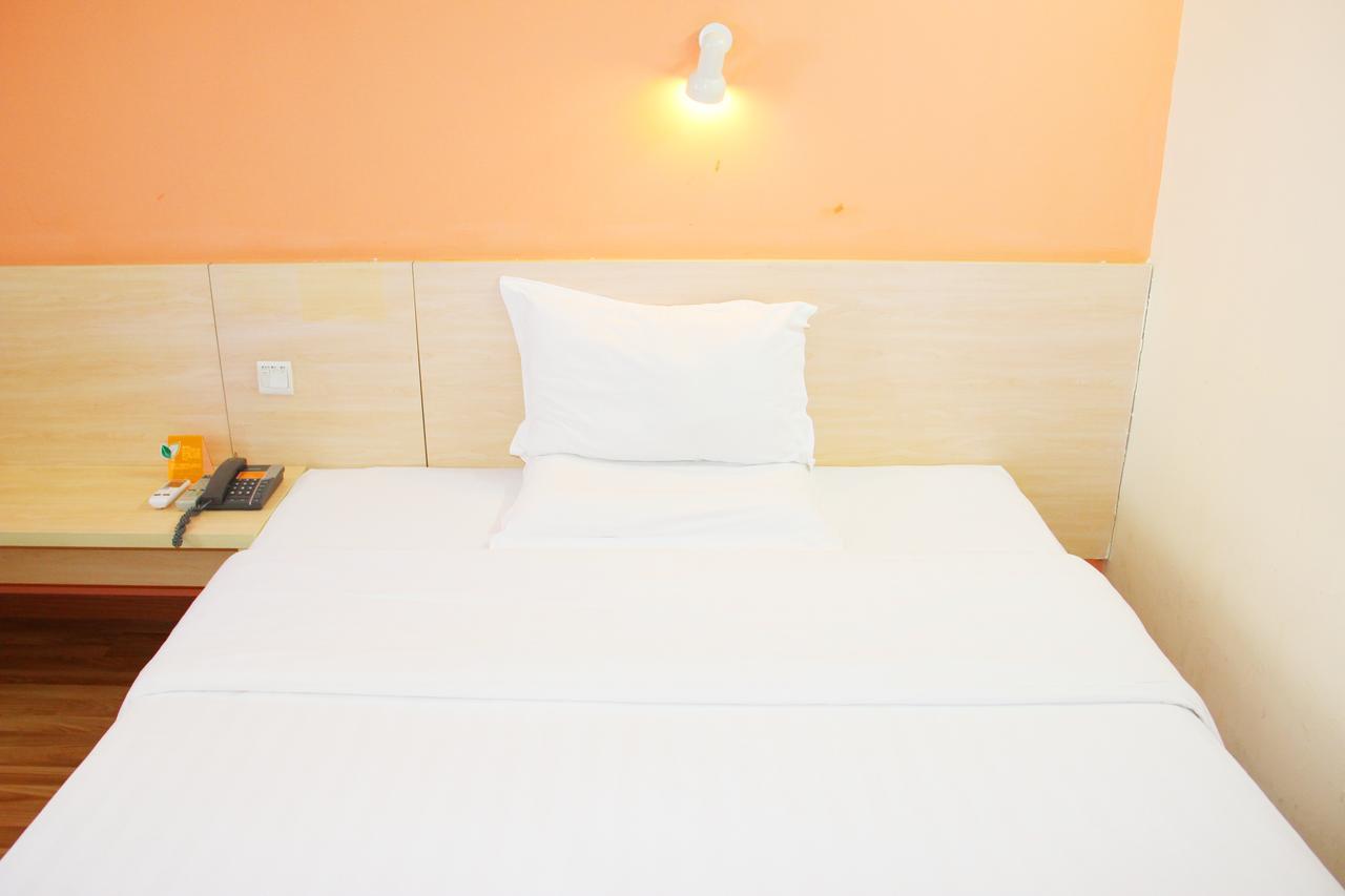 Iu Hotel Guangzhou Jingxi Nanfang Hospital Station Екстер'єр фото